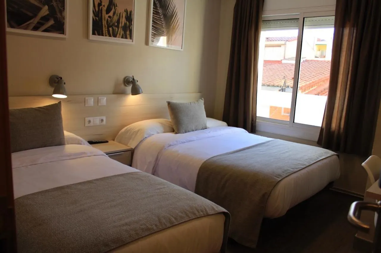 Guest house Hostal La Romanica Sabadell